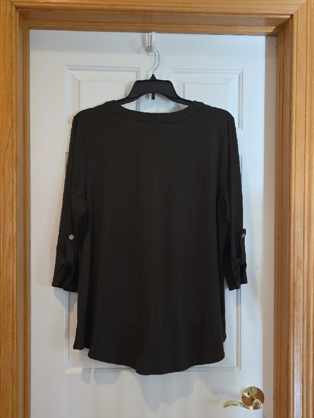 Casual Button-Front Tie-Hem Women's Top - Black - Picture 2 of 2